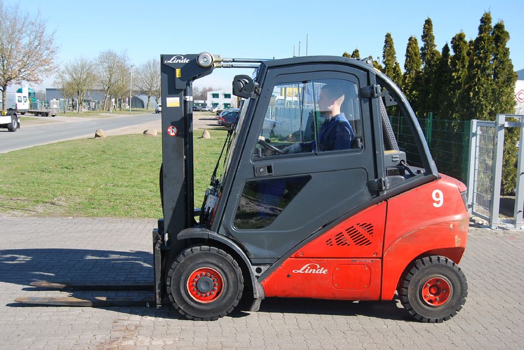 Carrello elevatore Diesel-Linde-H30D