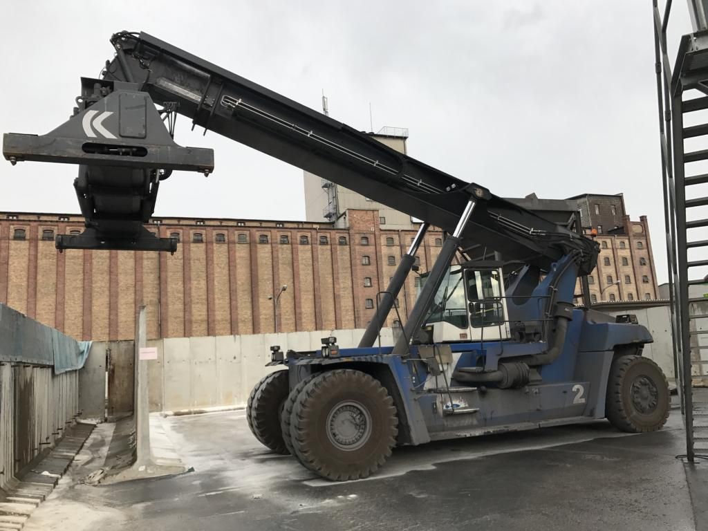 Reach-Stacker portacontenedores lleno-Kalmar-DRF450-65S5