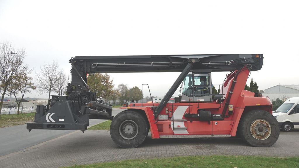 Kalmar DRF450-60C5X Vollcontainer Reachstacker www.hinrichs-forklifts.com