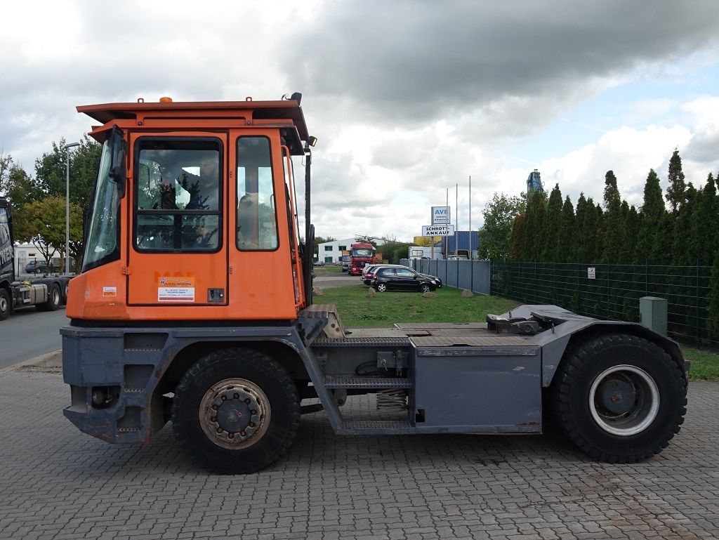 MAFI MT36 4x4FI Trattori per terminale www.hinrichs-forklifts.com