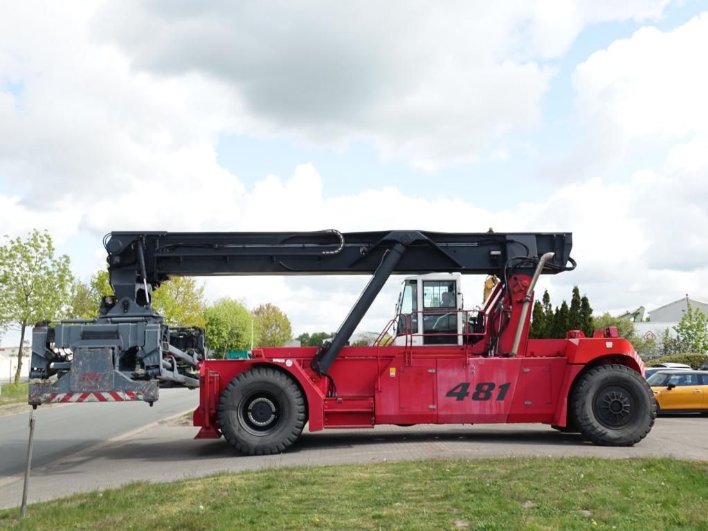 Reach-Stacker portacontenedores lleno-CVS Ferrari-F481PB