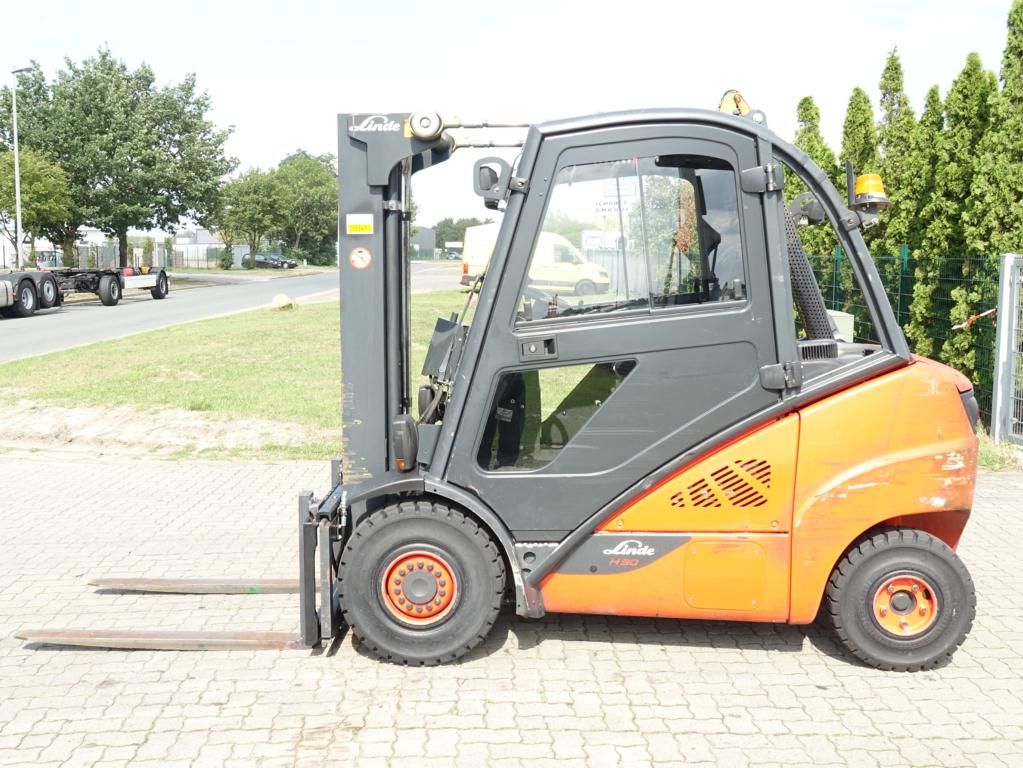 Linde H30D-02 Diesel Forklift www.hinrichs-forklifts.com