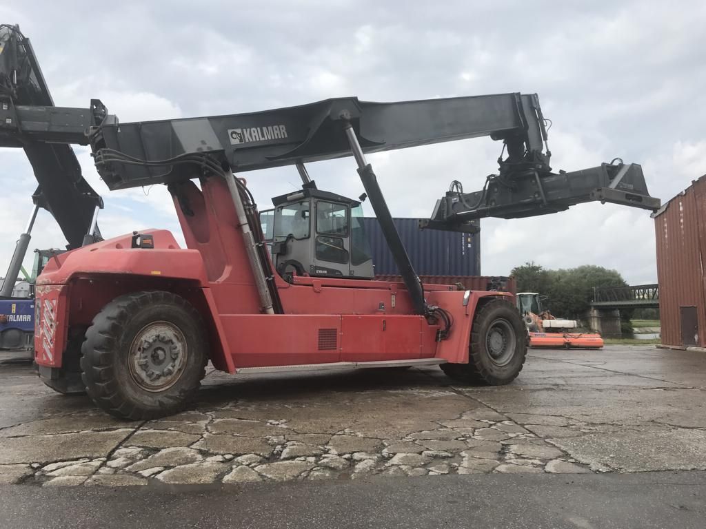 Kalmar DRF450-70S6XS Vollcontainer Reachstacker www.hinrichs-forklifts.com