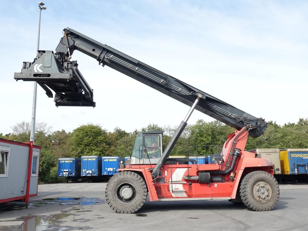 Kalmar DRF450-60C5X Vollcontainer Reachstacker www.hinrichs-forklifts.com