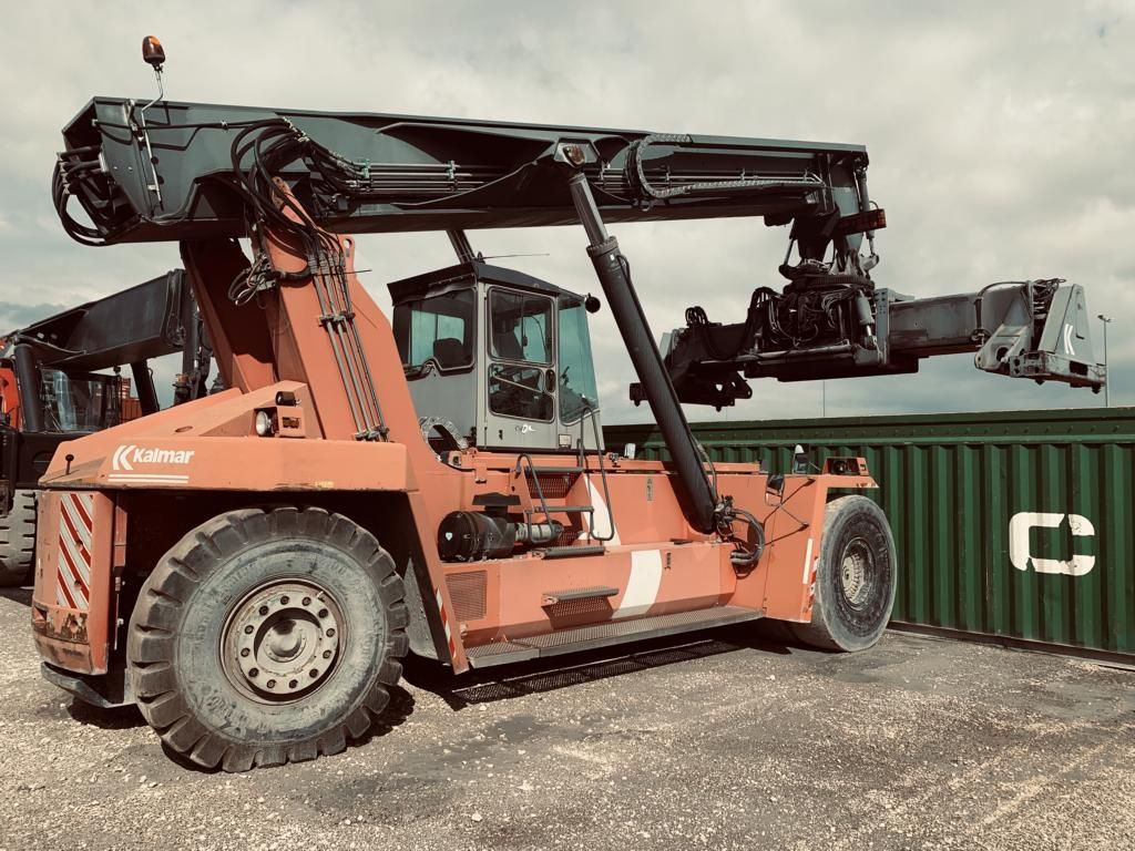 Kalmar DRD400-60C5 Full-container reach stacker www.hinrichs-forklifts.com