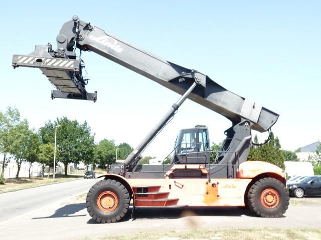 Linde C4531TL5 Vollcontainer Reachstacker www.hinrichs-forklifts.com