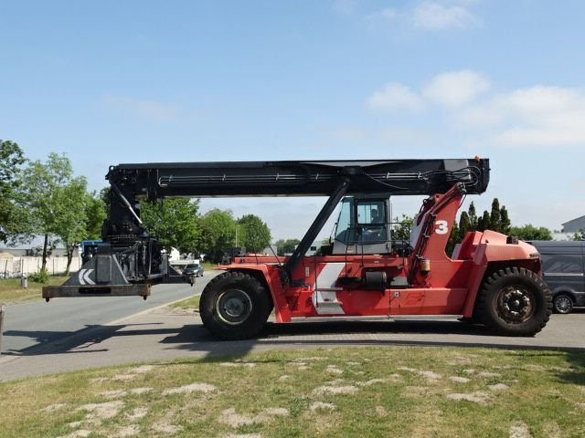 Kalmar DRF450-70S5XS Vollcontainer Reachstacker www.hinrichs-forklifts.com