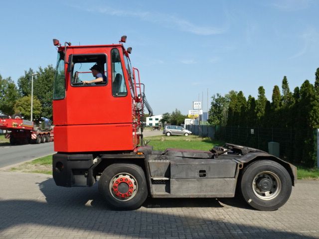 Tractores de Arrastre-Kalmar-TRX182A9L2