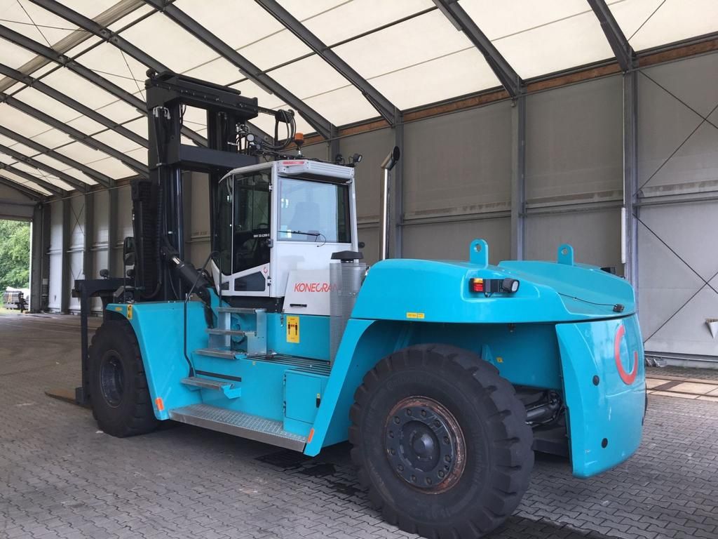 SMV 33-1200C Heavy Forklift - Diesel www.hinrichs-forklifts.com