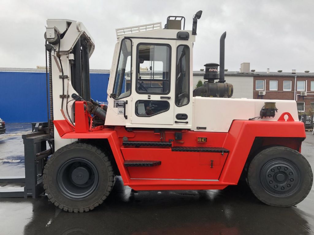 Svetruck 13.6-120-32 Chariot lvateur robuste - Diesel www.hinrichs-forklifts.com