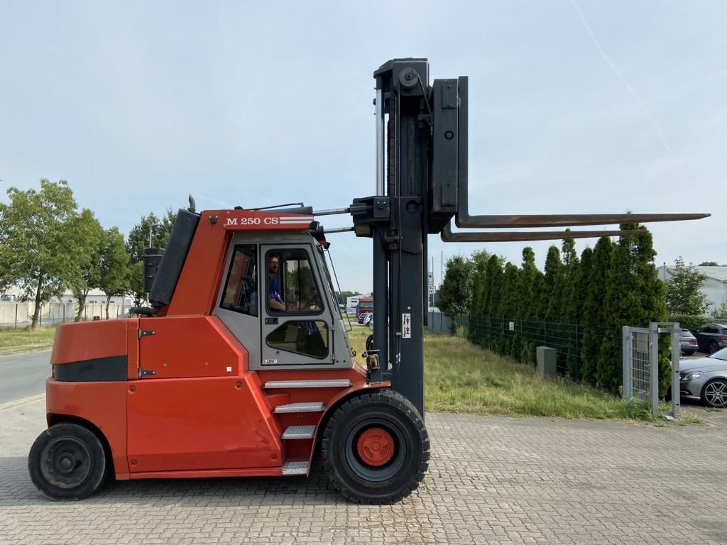 Carrello elevatore di grande portata-Mora-M250CS