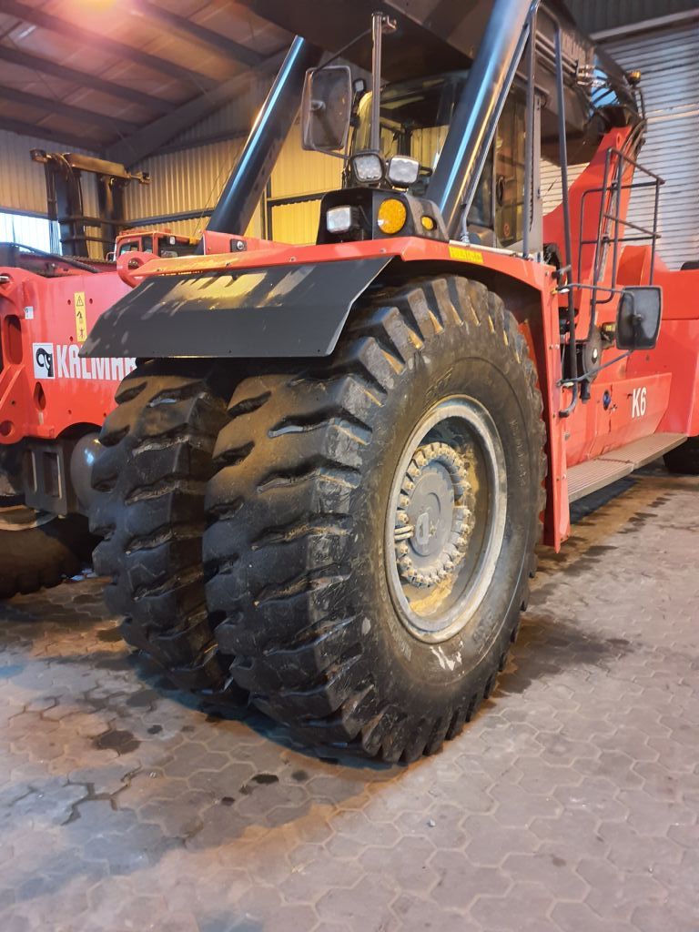 Kalmar DRG450-75S5X Full-container reach stacker www.hinrichs-forklifts.com