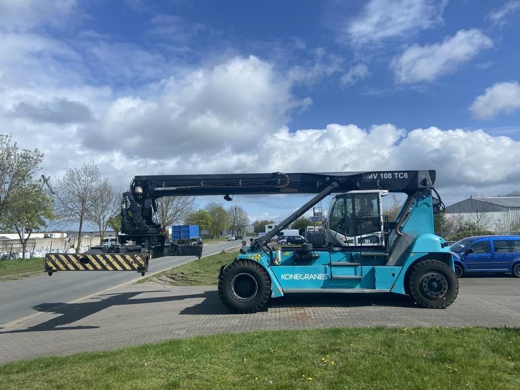 Empty Container Reachstacker-SMV-SC108TC6