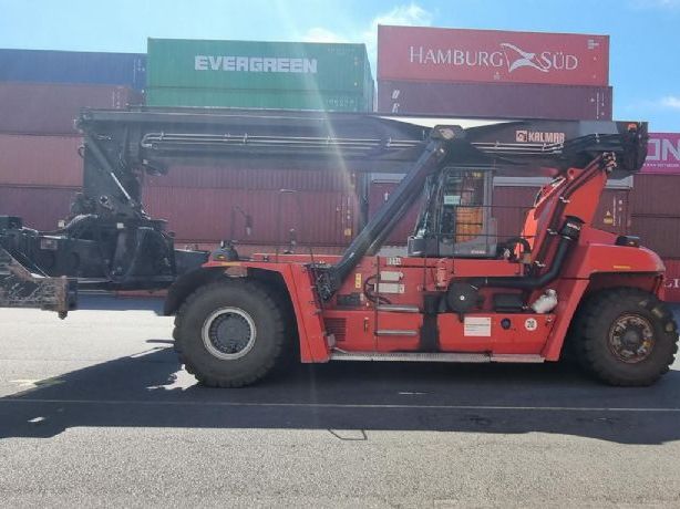 Reach-Stacker porte-conteneur plein-Kalmar-DRG450-60S5