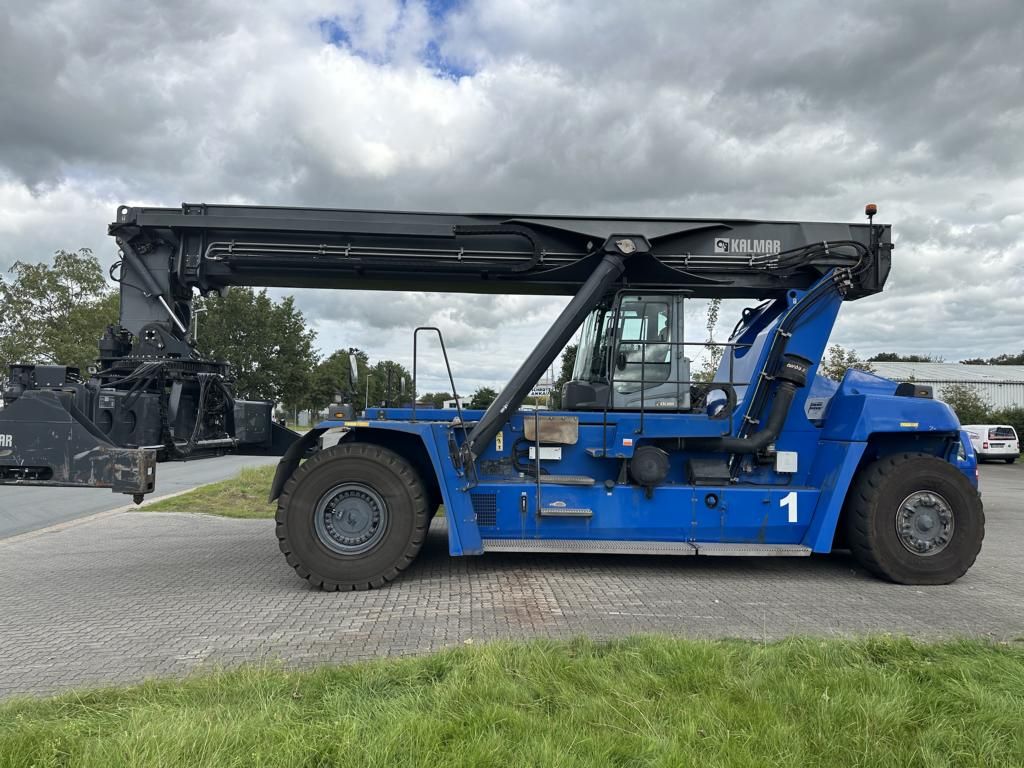 Kalmar-DRG450-65S5-Reach-stacker para contenedores llenos