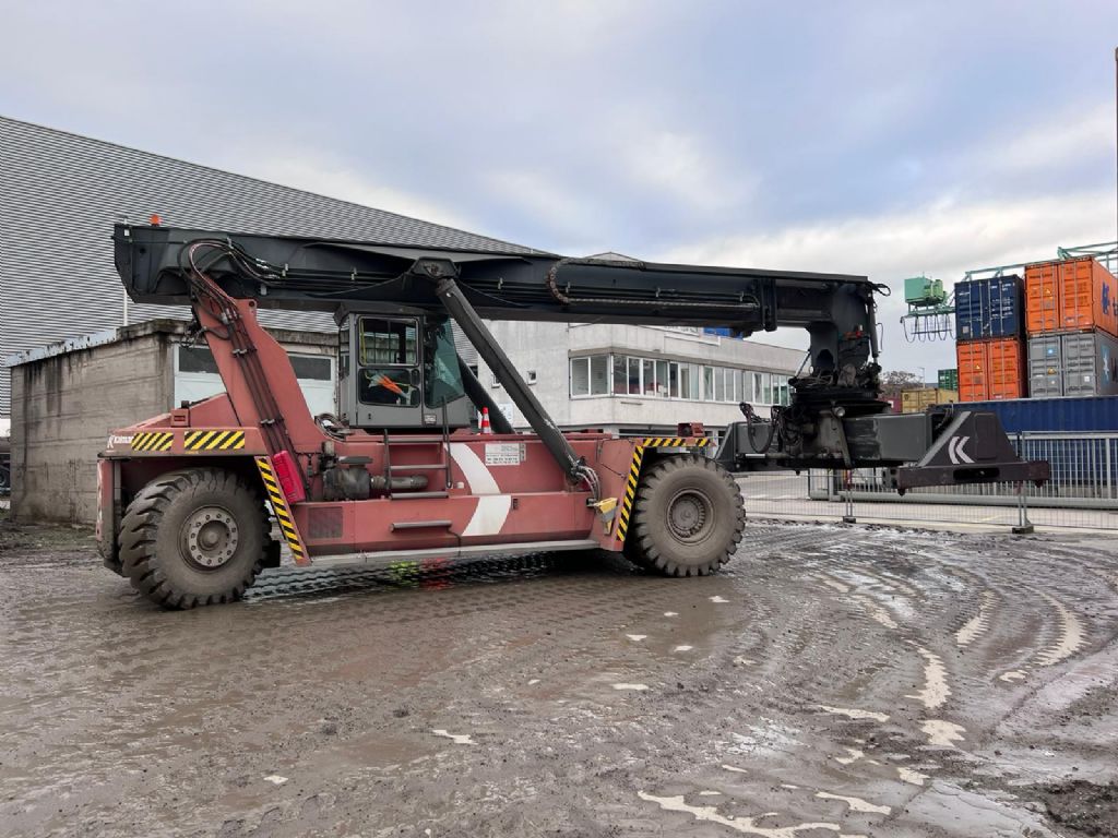 Kalmar DRD420-60S5 Full-container reach stacker www.hinrichs-forklifts.com