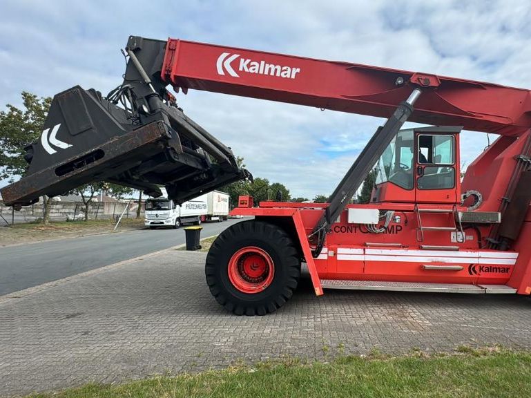 Kalmar-DRD450-60C5-Vollcontainer Reachstacker