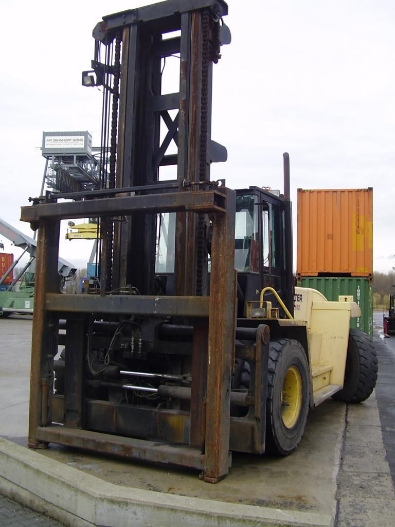 Hyster H18.00XM-12 Empty Container Handler www.hinrichs-forklifts.com