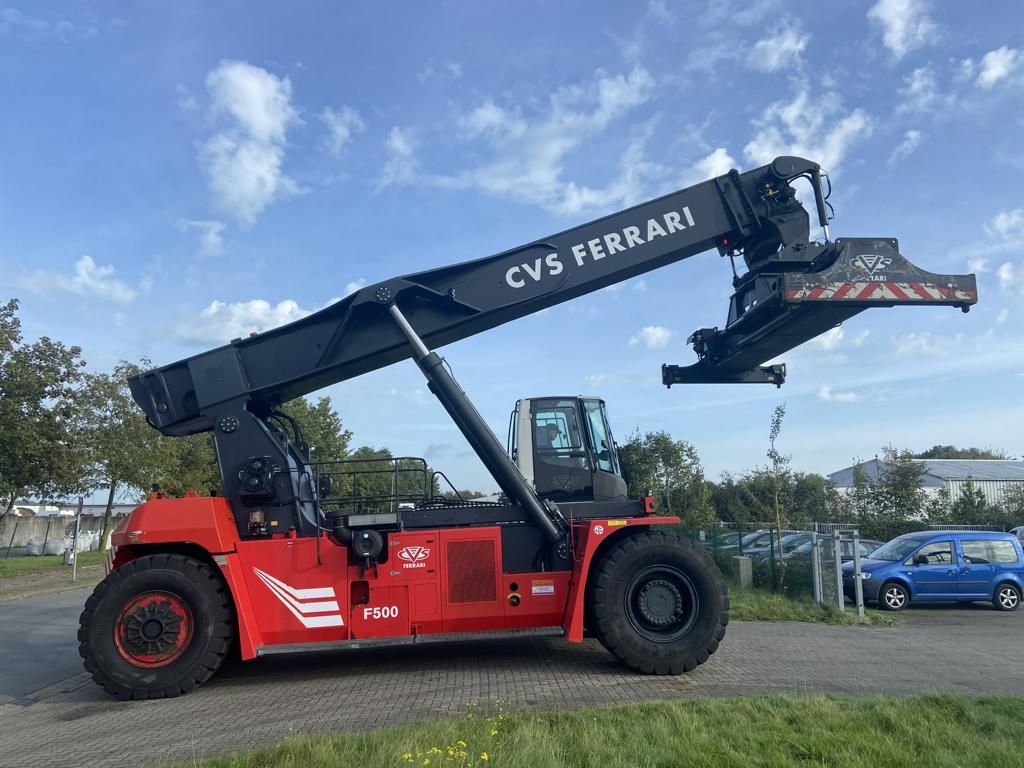 CVS Ferrari F500RS6 Vollcontainer Reachstacker www.hinrichs-forklifts.com