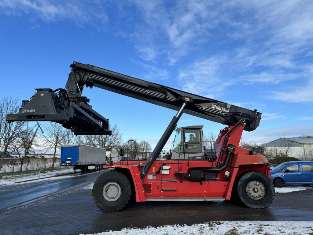 Kalmar-DRF400-60C5-Reach-stacker per container pieni