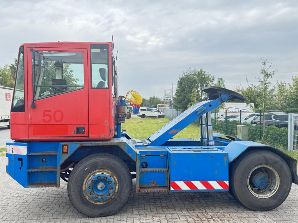 CVS Ferrari TT2516BV (4x2) Terminal tractor www.hinrichs-forklifts.com