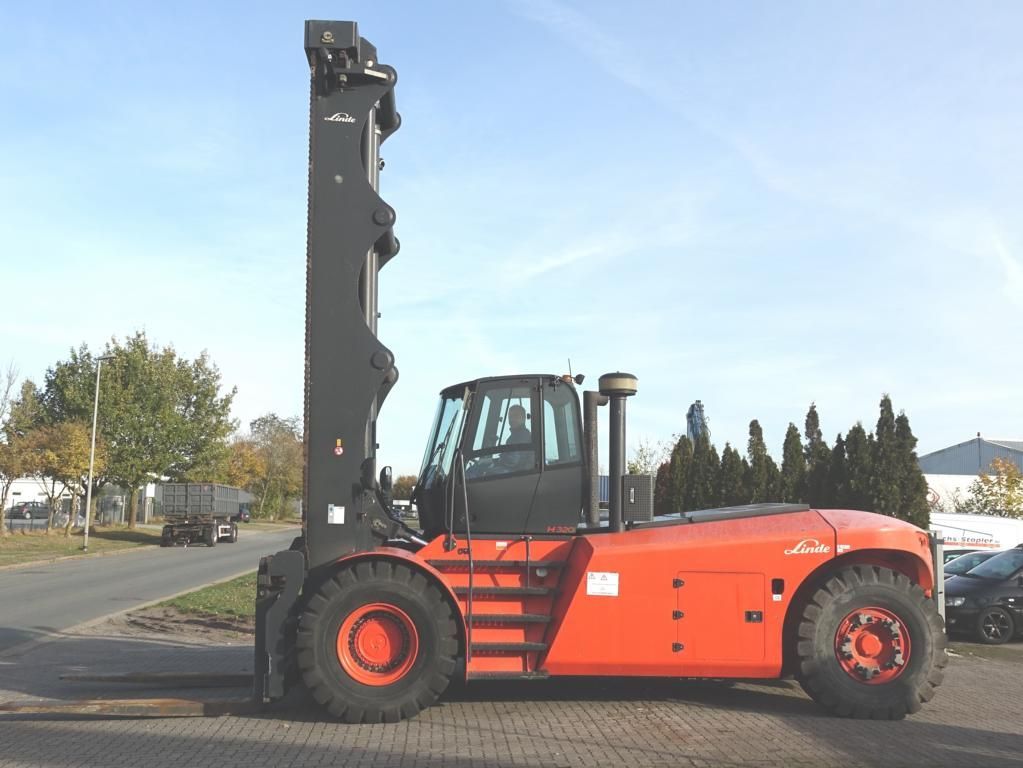 Linde-H320-Heavy Forklift - Diesel