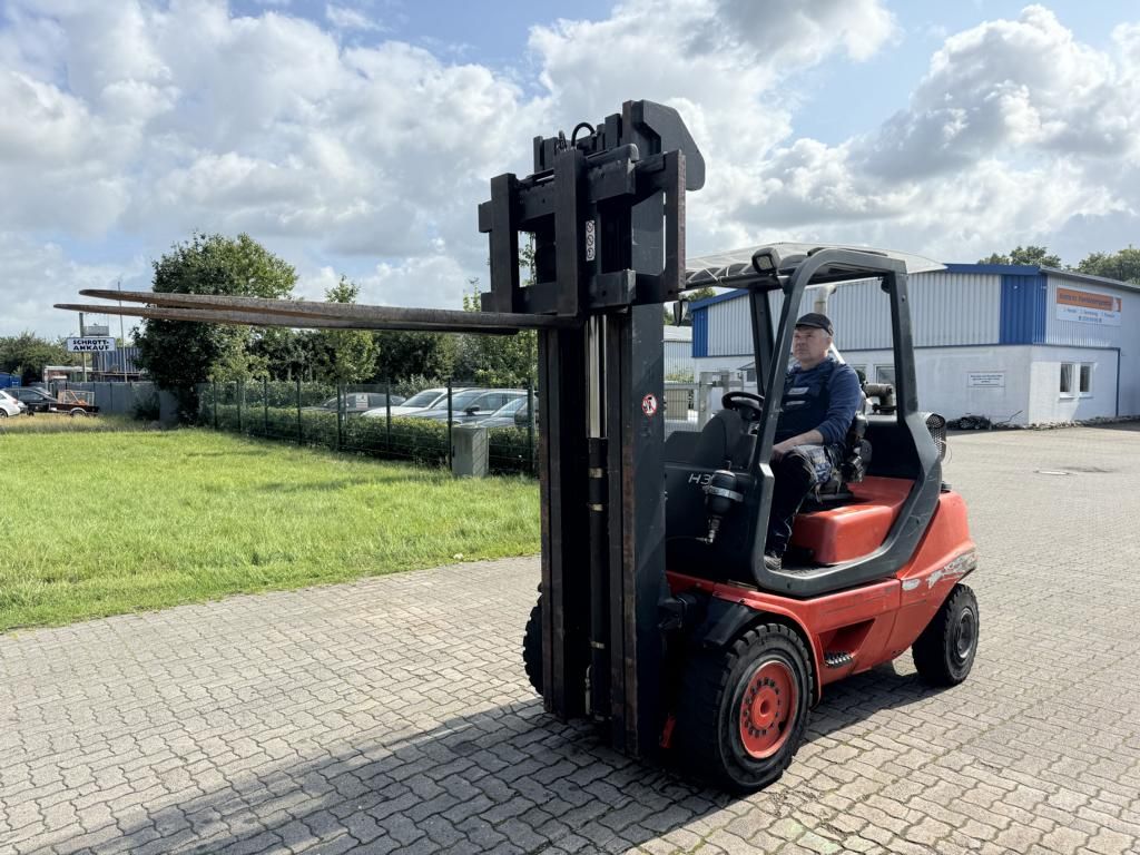 Linde H30D-03  Dieselstapler www.hinrichs-forklifts.com