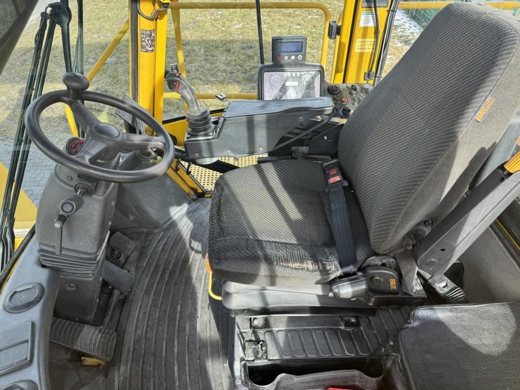 Hyster RS4633IH Full-container reach stacker 