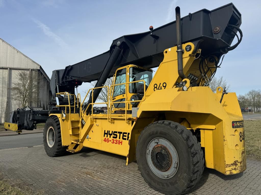 Hyster RS4633IH Full-container reach stacker 