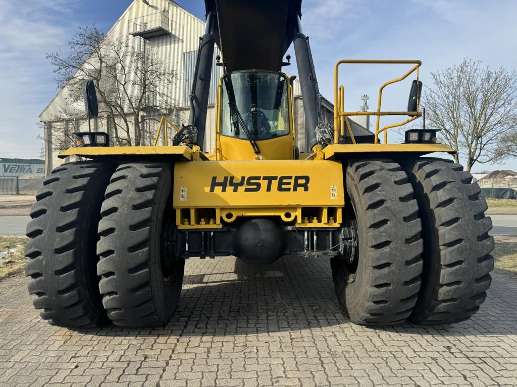 Hyster RS4633IH Full-container reach stacker 