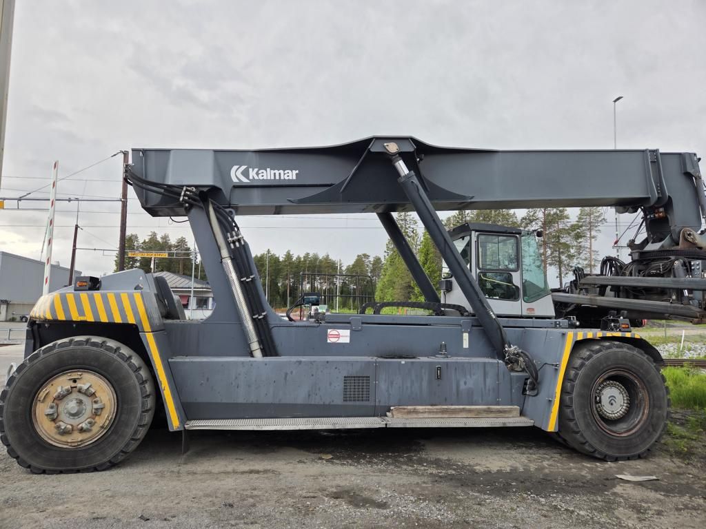 Kalmar-DRF450-75C5XS-Vollcontainer Reachstacker