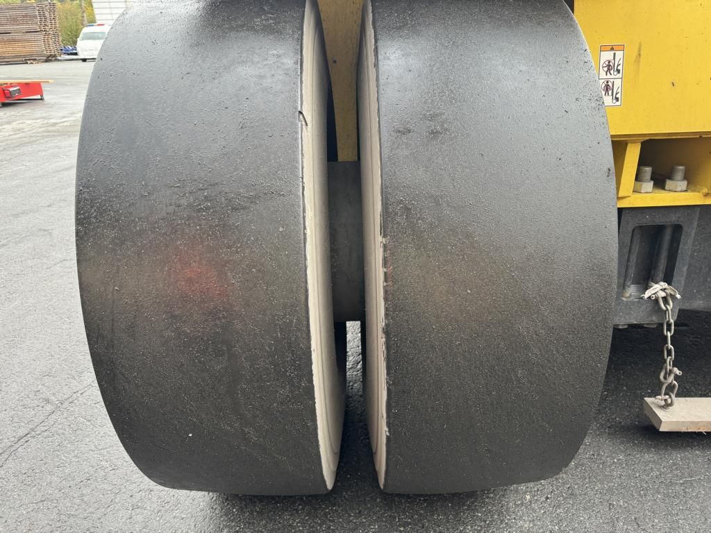 Hyster RS46-33XD-62 Full-container reach stacker 