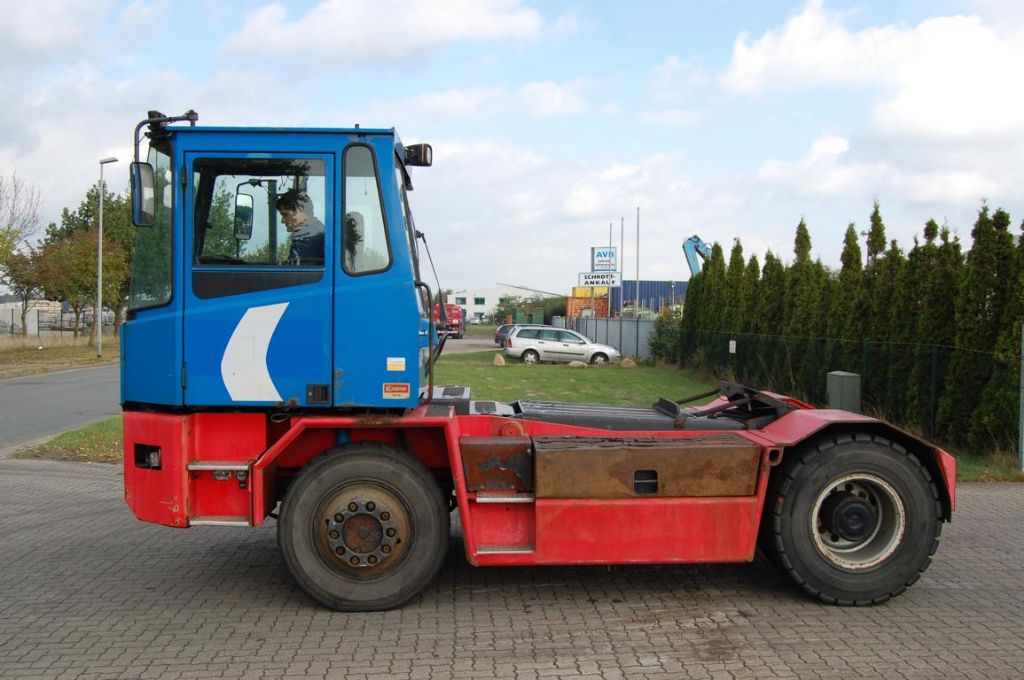 Tow Tractor-Kalmar-TRX182