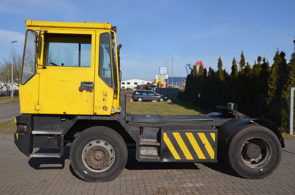 Tow Tractor-Terberg-TT20