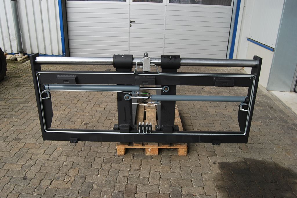 *Sonstige Zinkenverstellung/ Seitenschieber Fork positioners www.hinrichs-forklifts.com