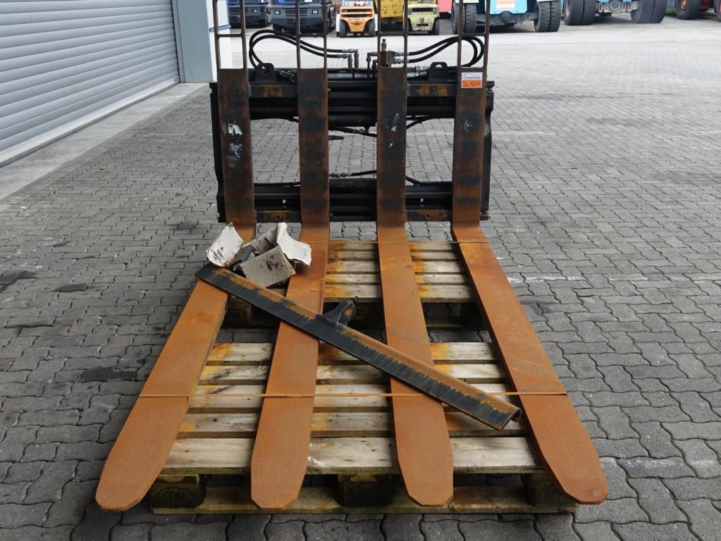 Kaup 10T Doppio posizionatore forche www.hinrichs-forklifts.com