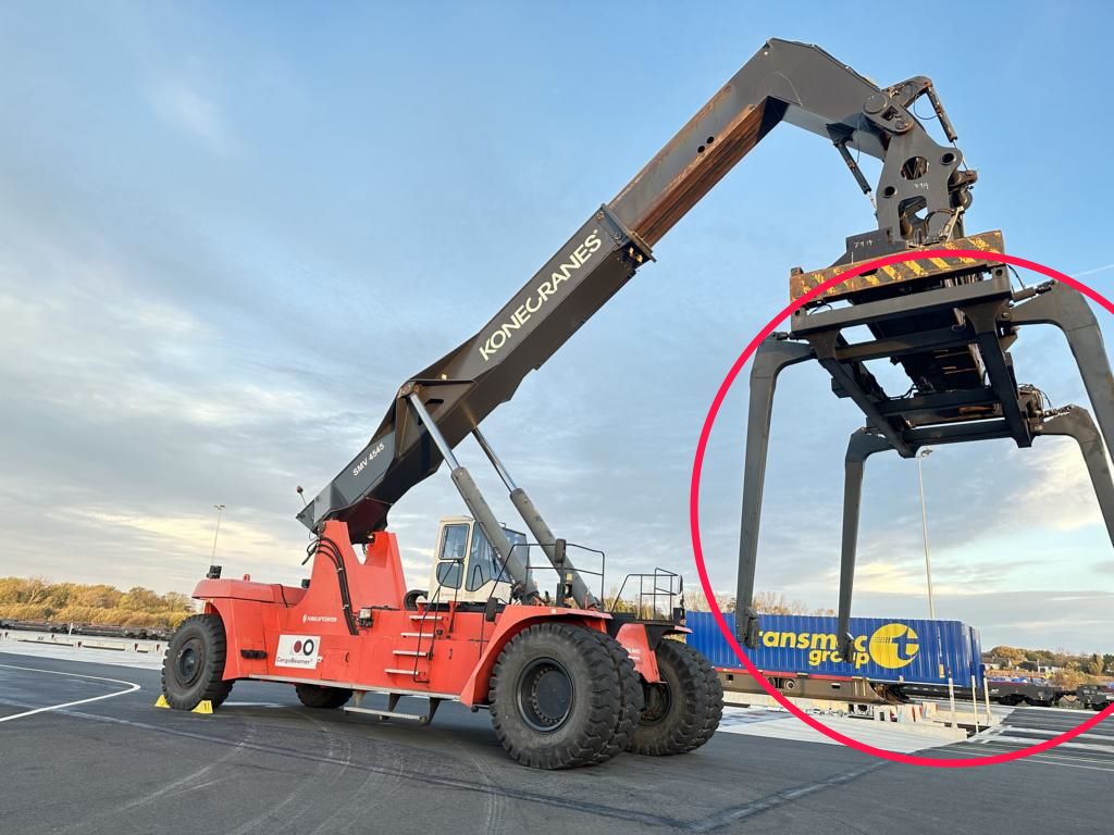 Elme Elme Piggy Back 954 20` Top-esparcidor www.hinrichs-forklifts.com