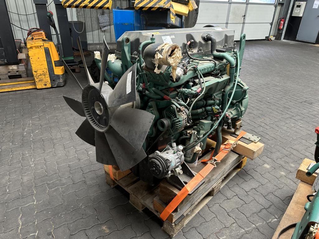 Volvo TAD952VE Motor www.hinrichs-forklifts.com