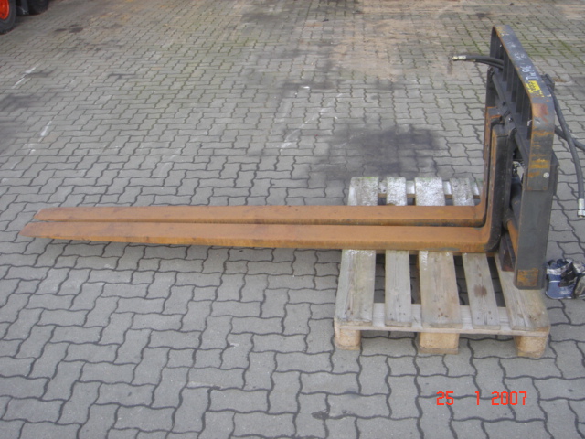 *Sonstige Zinkenverstellgert Zinkenverstellgert www.hinrichs-forklifts.com