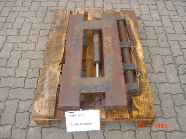 Seitenschieber Side Shift www.hinrichs-forklifts.com
