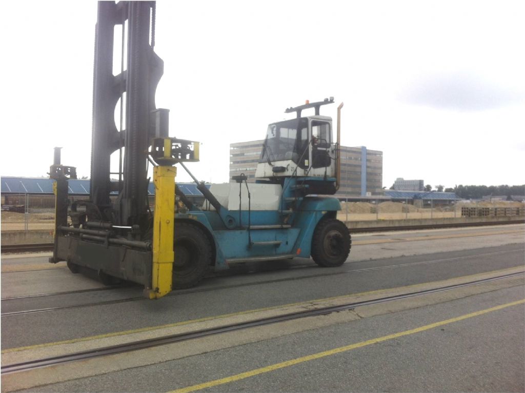 SMV SMV 5/6 ECB90 Leer Containerstapler www.hinrichs-forklifts.com