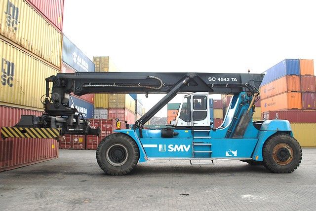 SMV SC4542TA5 Full-container reach stacker www.hinrichs-forklifts.com