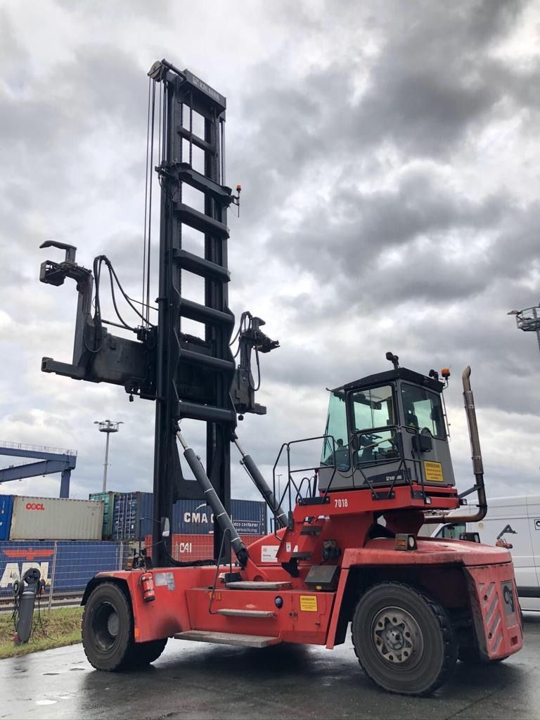 Chariot porte-conteneur vide-Kalmar-DCF100-45E7