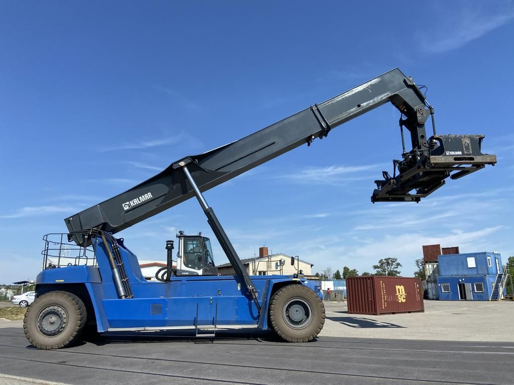 Kalmar DRG450-82S5HCXS Full-container reach stacker www.hinrichs-forklifts.com
