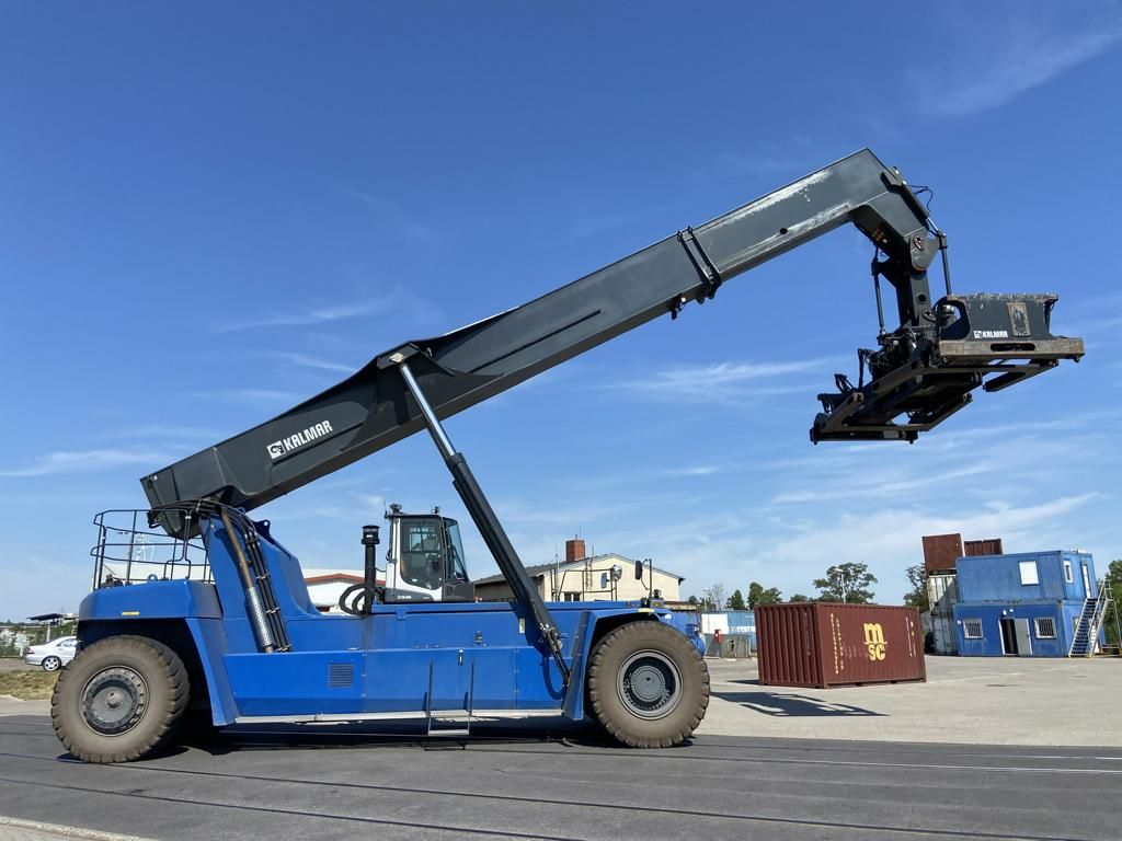 Reach-Stacker porte-conteneur plein-Kalmar-DRG450-82S5HCXS