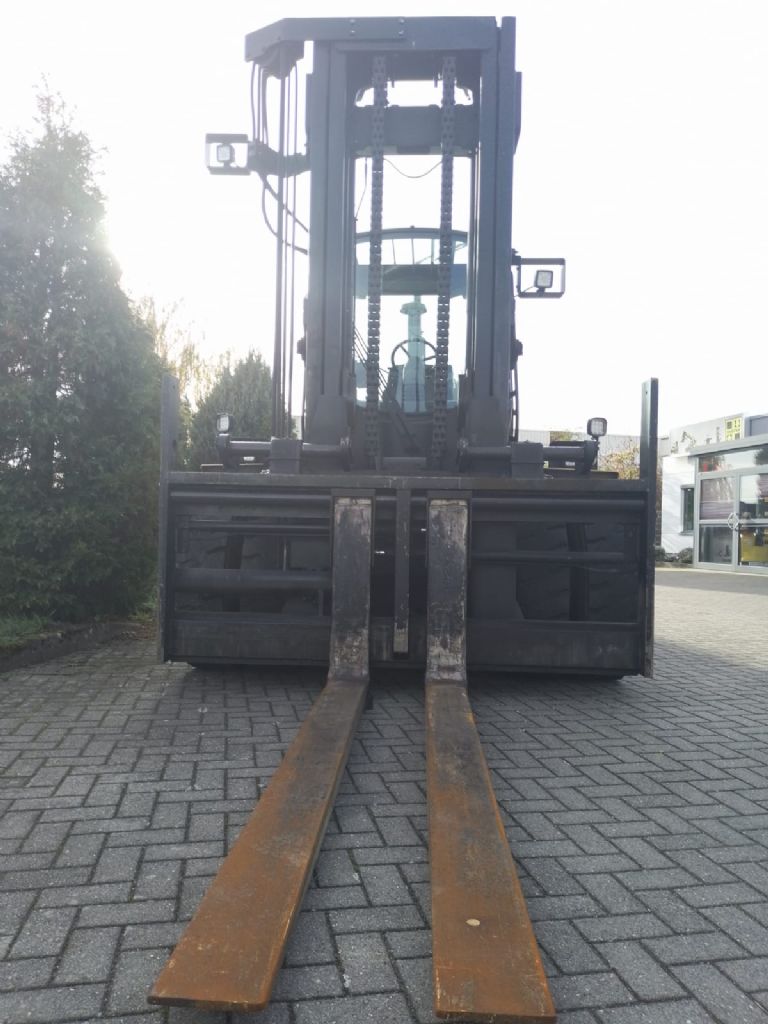 Yale GDP160EBV3570 Heavy Forklifts 