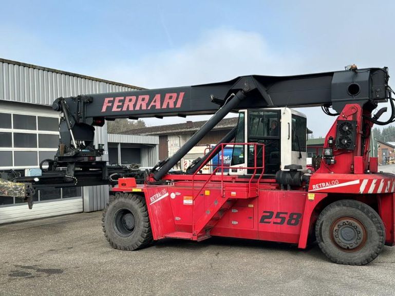 CVS Ferrari F258.6 Empty Container Reachstacker www.hinrichs-forklifts.com