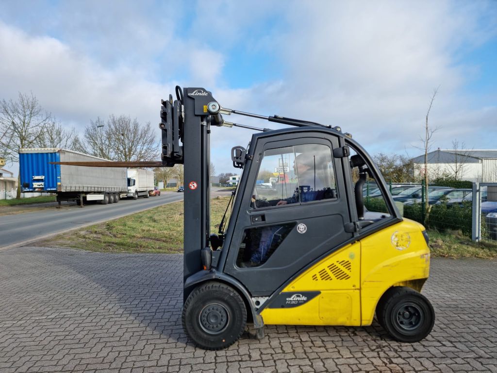 Linde H30D-02 Diesel Forklift www.hinrichs-forklifts.com