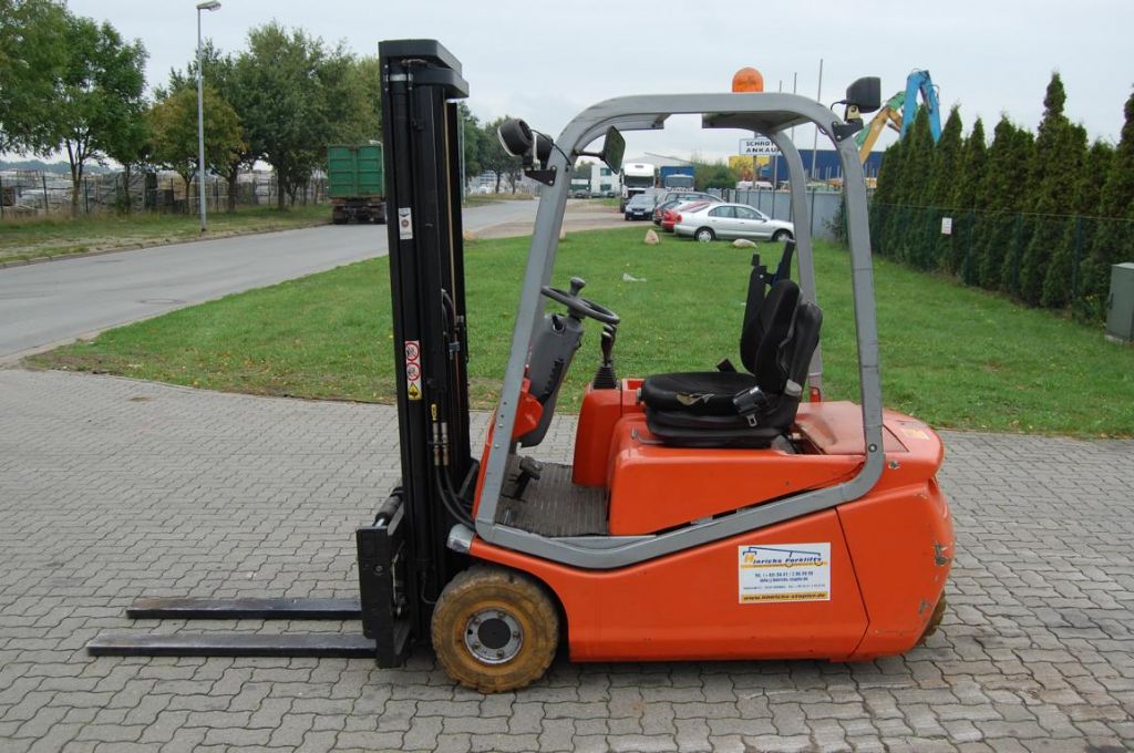 Carrello elevatore Elettrico-BT-CBE160