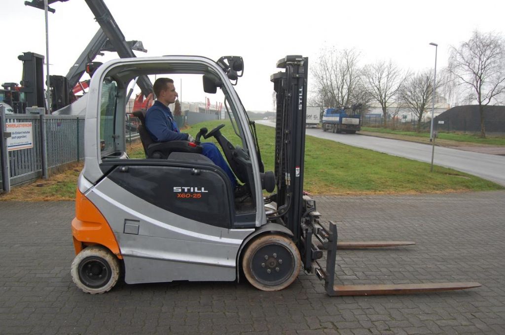 Still RX60-25 Elektro 4 Rad-Stapler www.hinrichs-forklifts.com